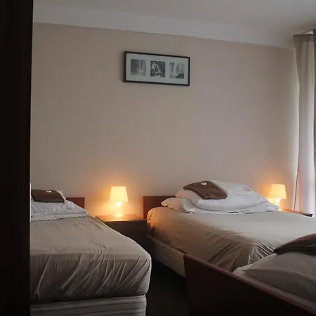 Noclegi Susel Hostel *